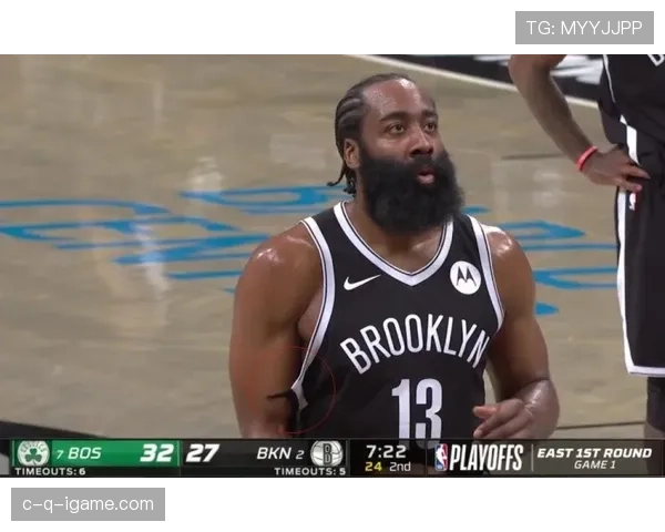 Osimhen巧破双人包夹，凭个人能力助球队力克强敌