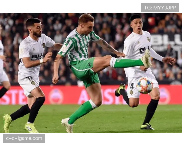 马洛卡创新边路战术奏效，近期表现稳健豪取连胜