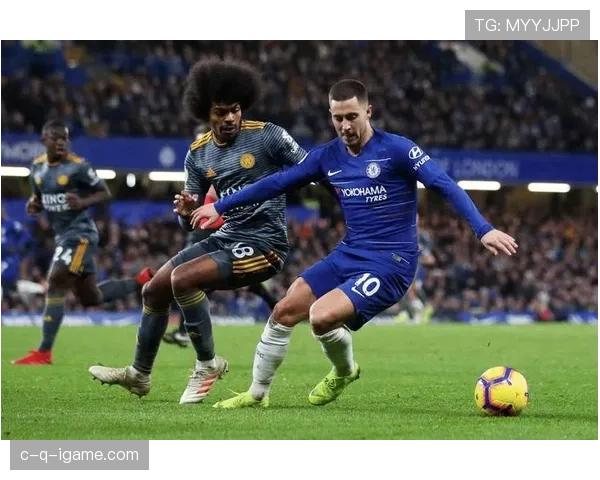 《利兹联新防守体系显成效,球队保持稳固后防助力联赛连胜表现》 《利兹联新防守体系显成效,球队保持稳固后防助力联赛连胜表现》