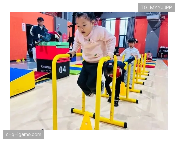 Osimhen 假期生活保持训练状态，兼顾休息与体能恢复