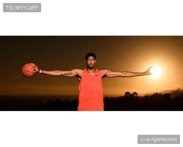 安东尼·戴维斯超市结账随手刷的那张卡，我的银行卡都羞了